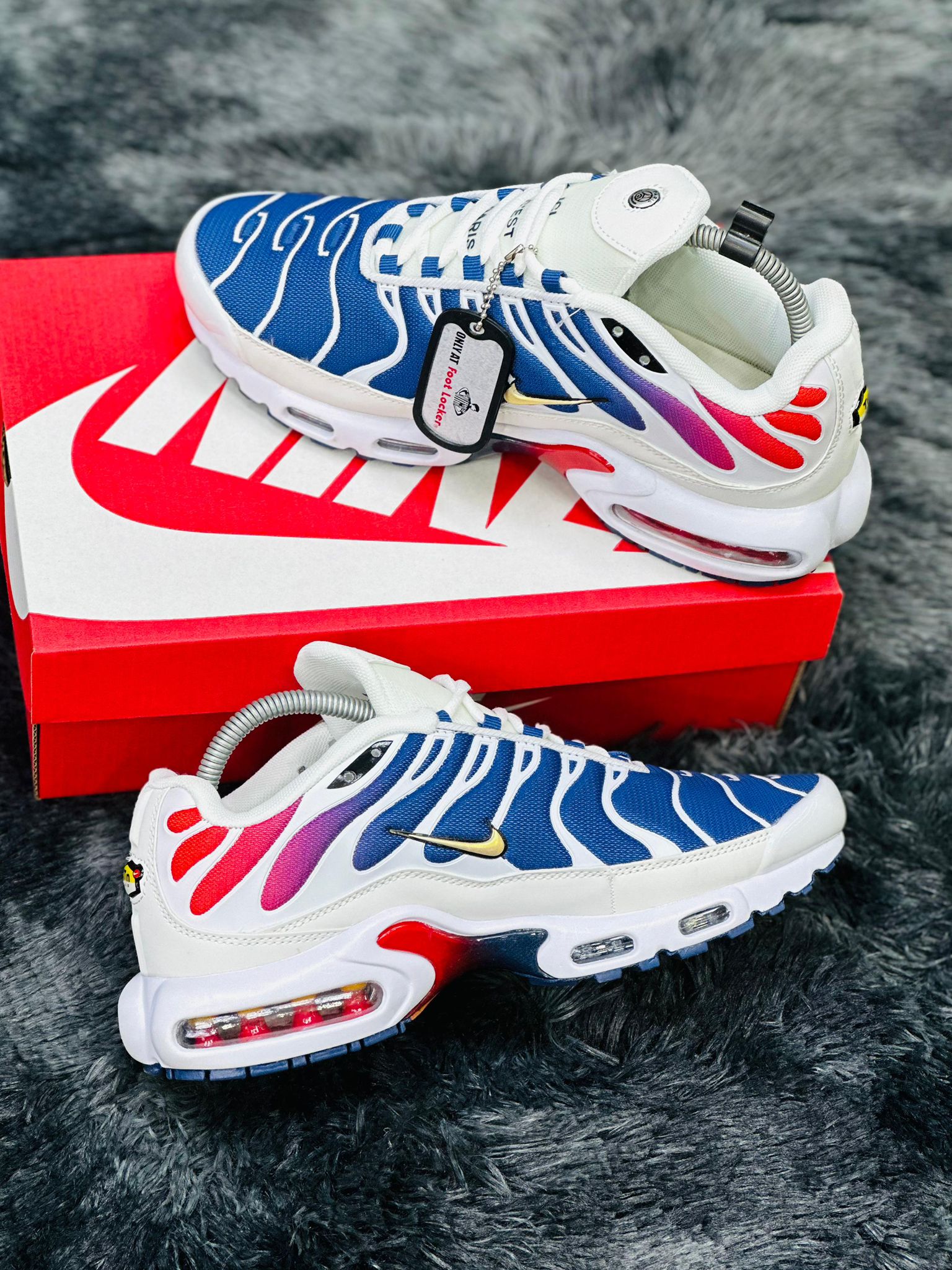 Nike Air Max Plus TN Premium Sneakers